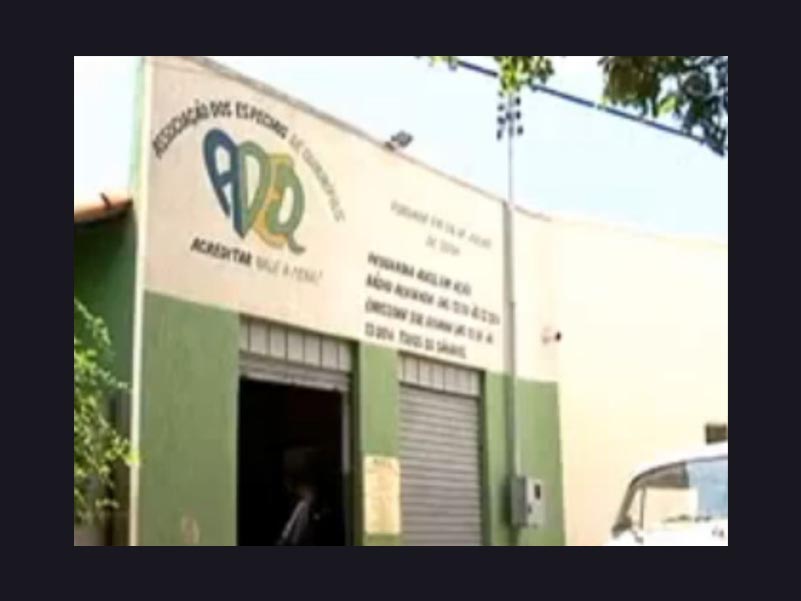 Logo de ADEQ - ASSOCIAÇÃO DOS ESPECIAIS DE QUIRINÓPOLIS