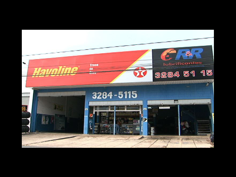 Logo de R & R LUBRIFICANTES E SERVIÇOS AUTOMOTIVOS