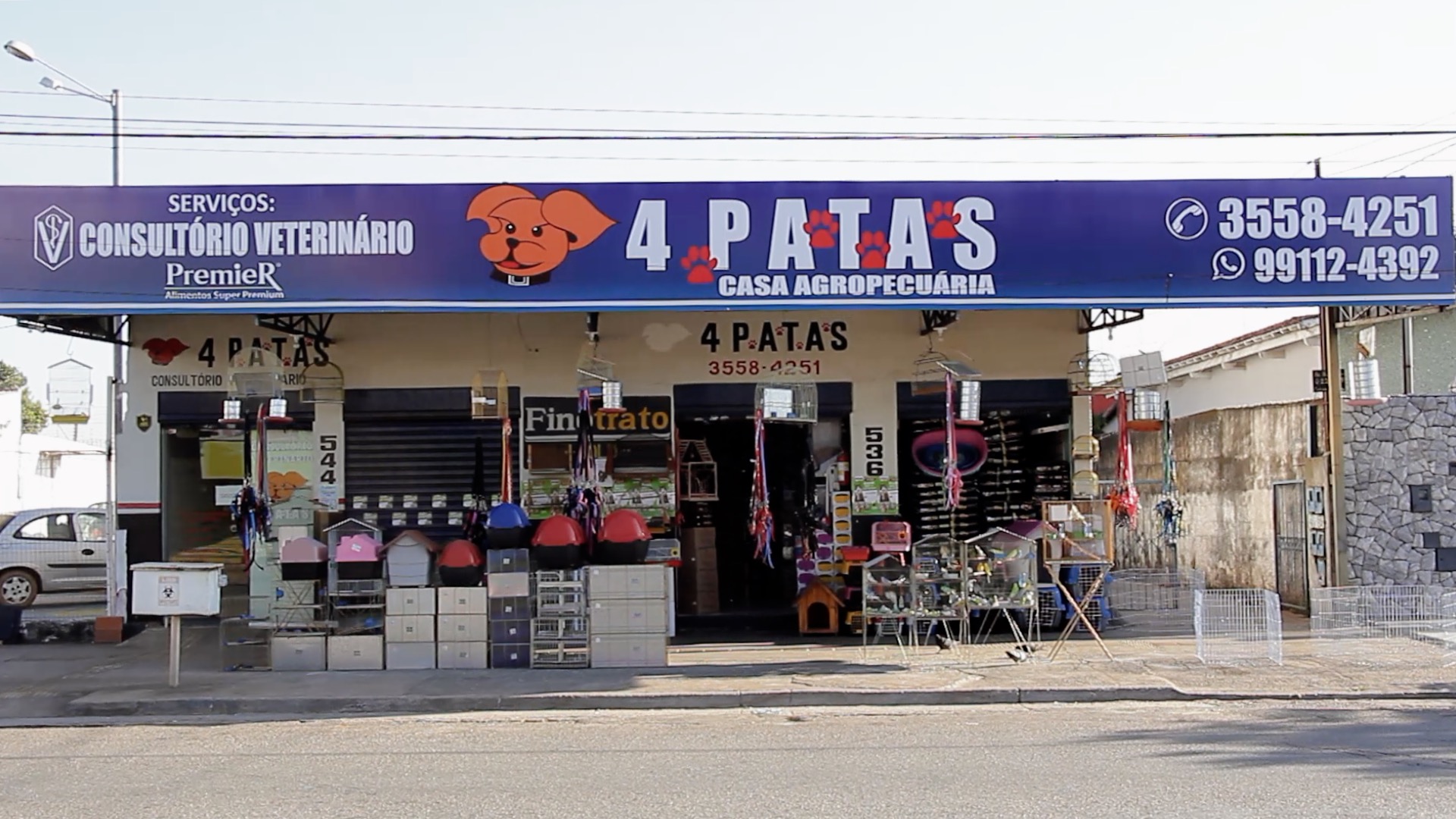 Logo de 4 PATAS CASA AGROPECUÁRIA