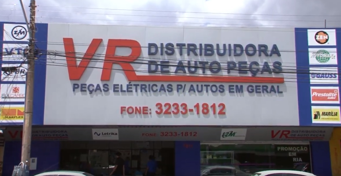 Logo de VR DISTRIBUIDORA DE AUTO PEÇAS